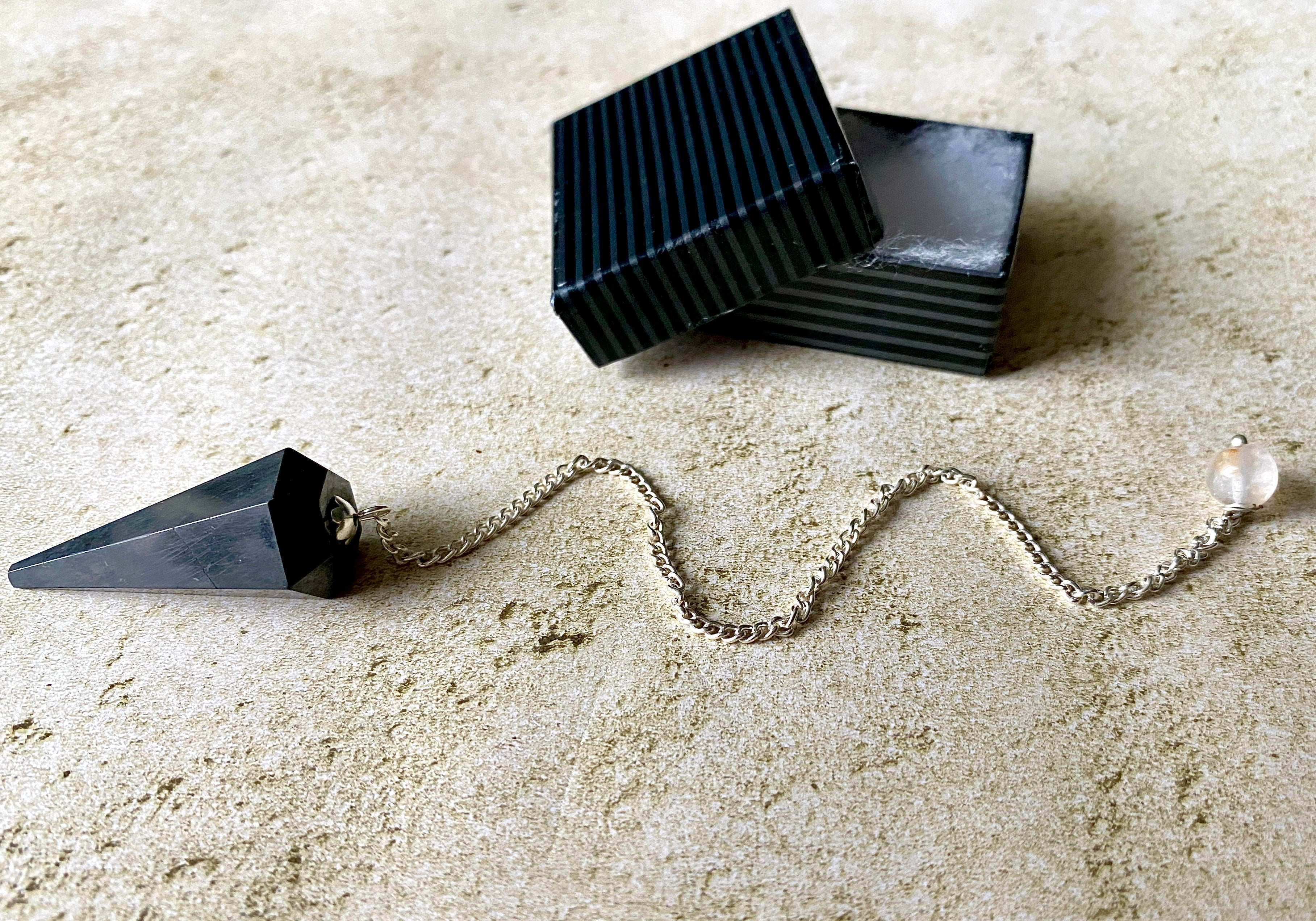 Shungite Pendulum - Divination Tool